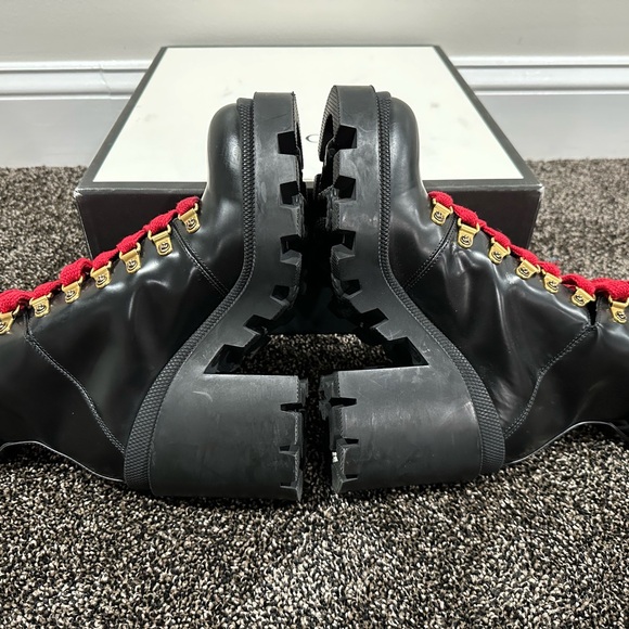 Gucci Magnum Calfskin Pearl Lace Up Combat Ankle Black Boots - Picture 6 of 11